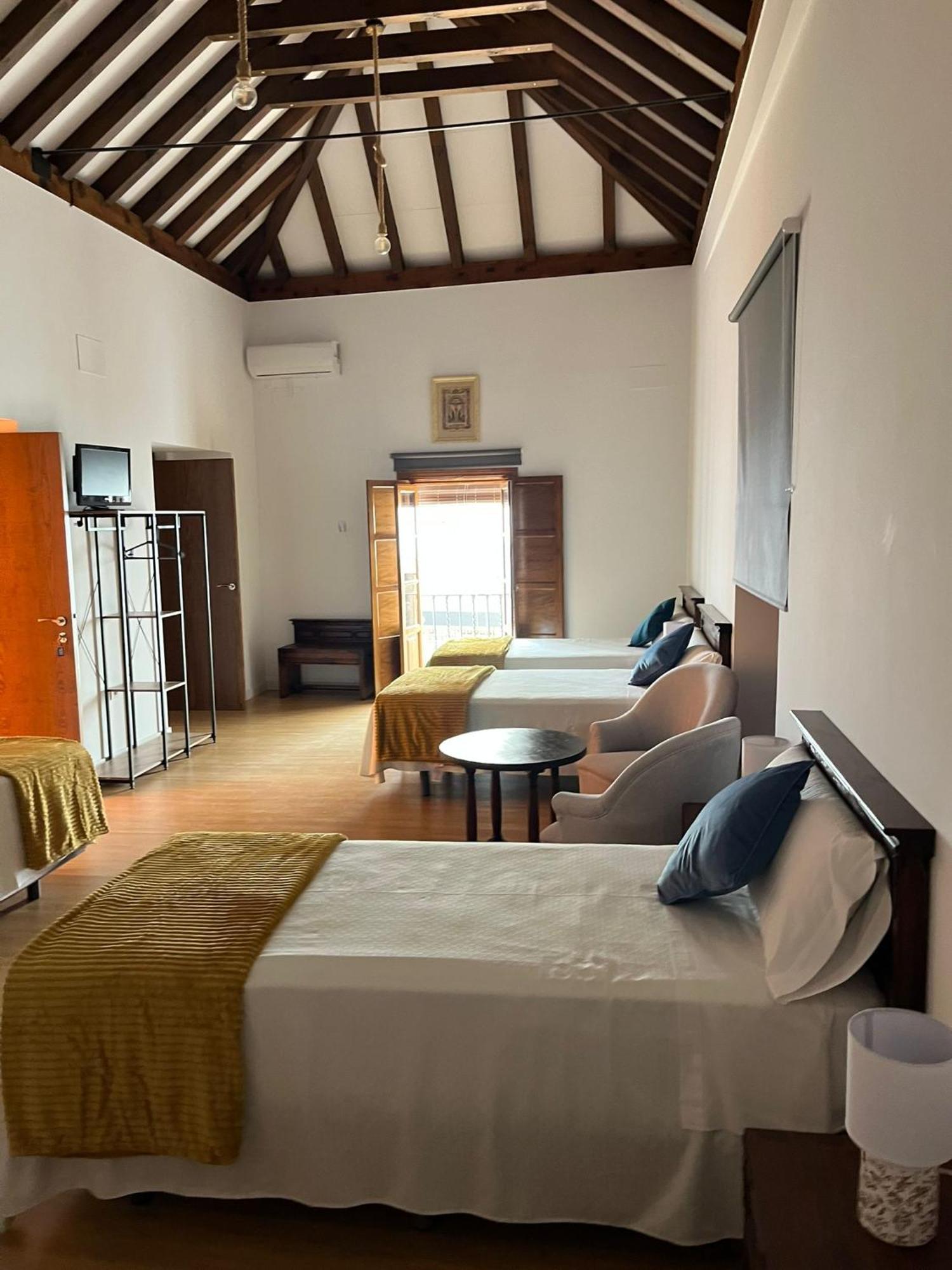 Clarisas Suites Carmona Kültér fotó